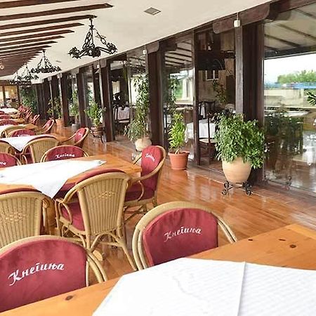 Motel Kneginja Čačak エクステリア 写真